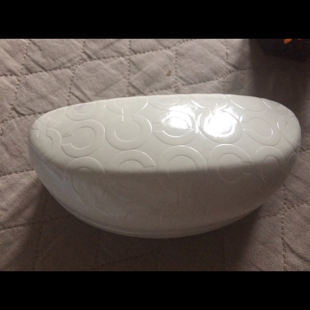 Coach glasses Case - Picture 5 of 5